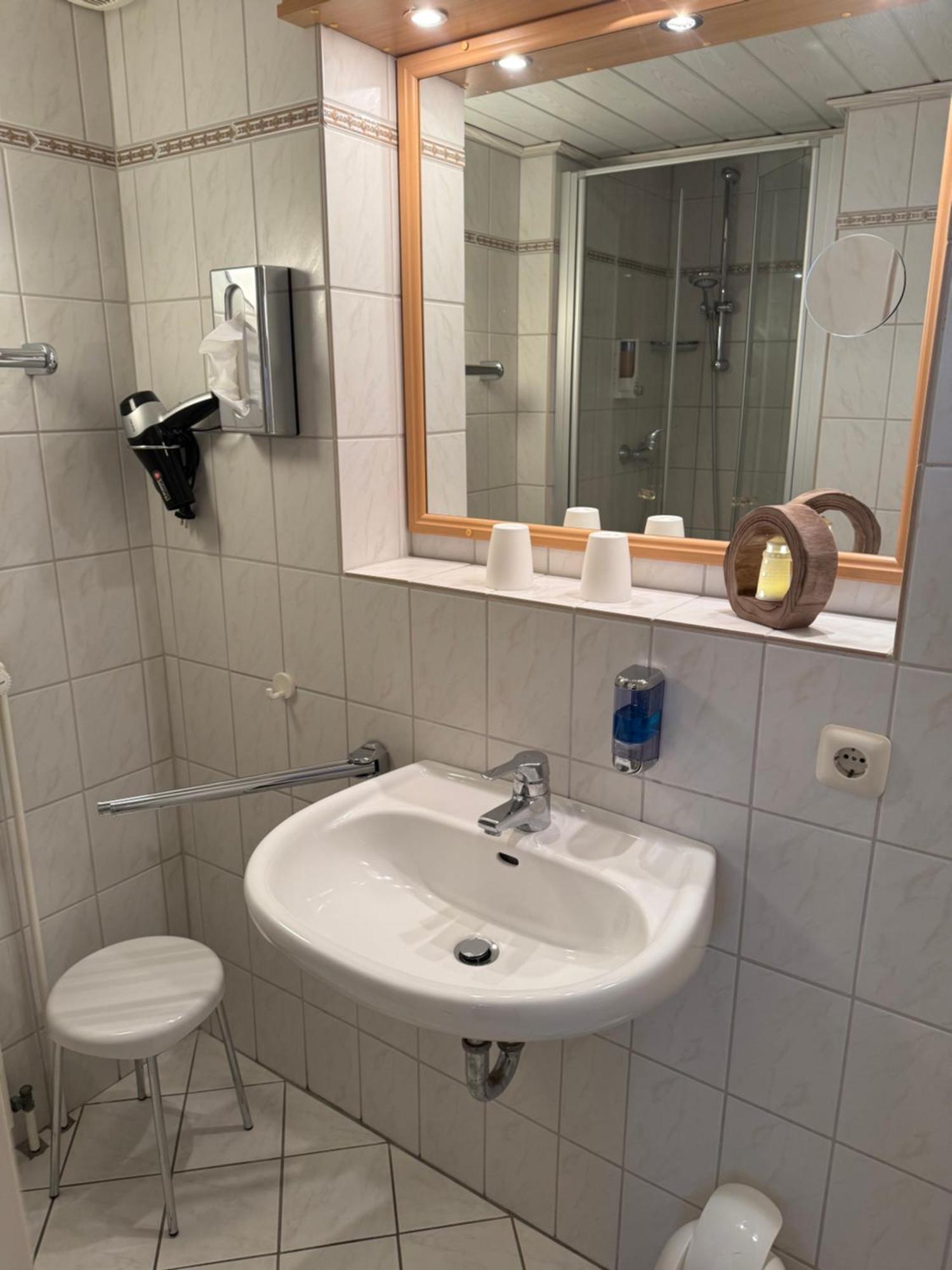 Hotel Peters Neuharlingersiel Dış mekan fotoğraf